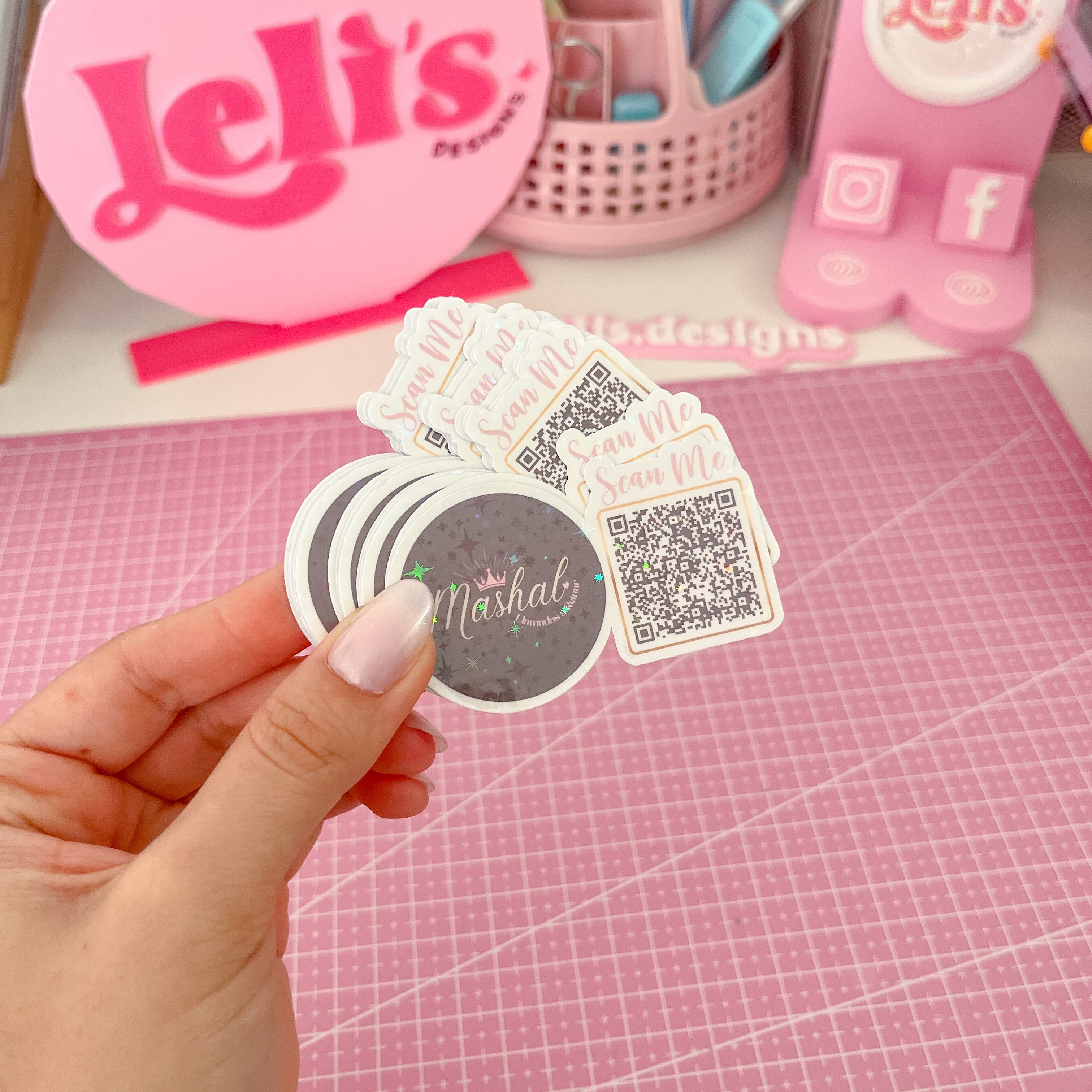 Sticker Logo + QR code