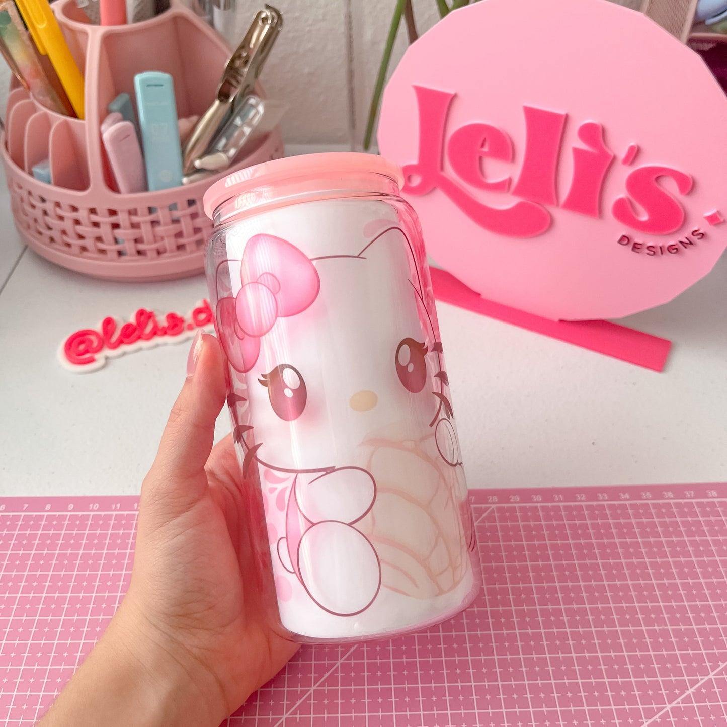 Conchita Pink Glass Can